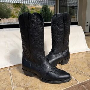 Ariat Men’s 10.5 Black Embroidered Western Cowboy Boots